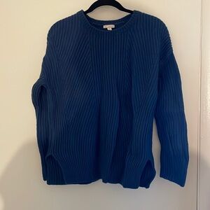 Gap sweater